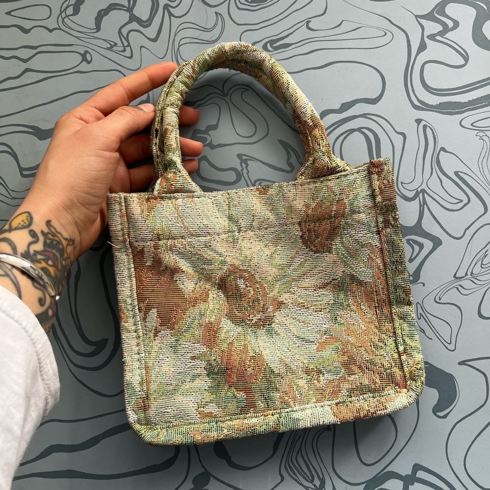 Floral Tapestry Handbag